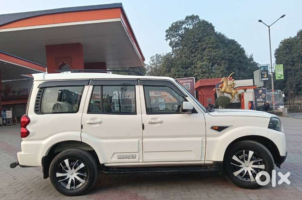 Mahindra Scorpio S6 Plus, 2016, Diesel