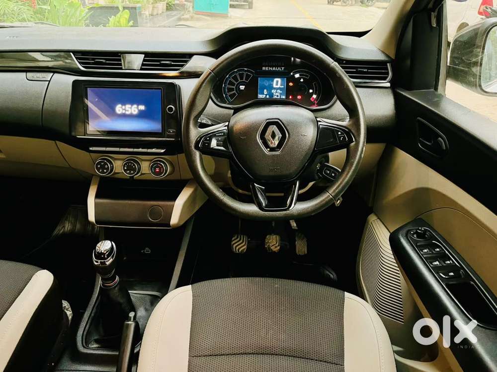 Renault Triber Rxt, 2023, Petrol