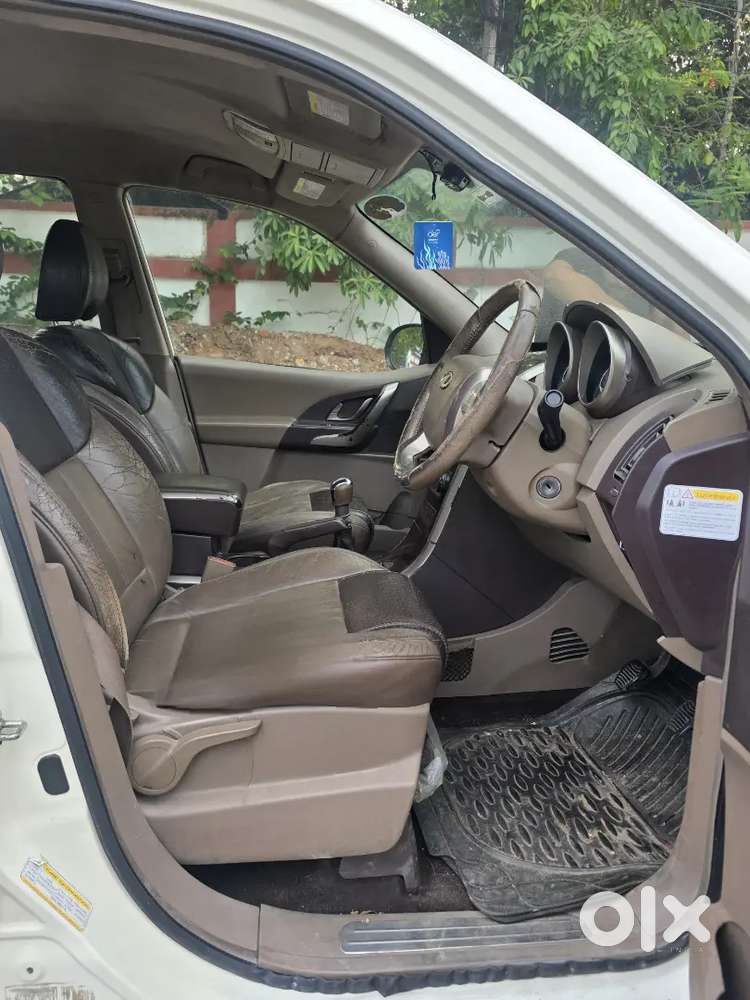 Xuv 500 W8