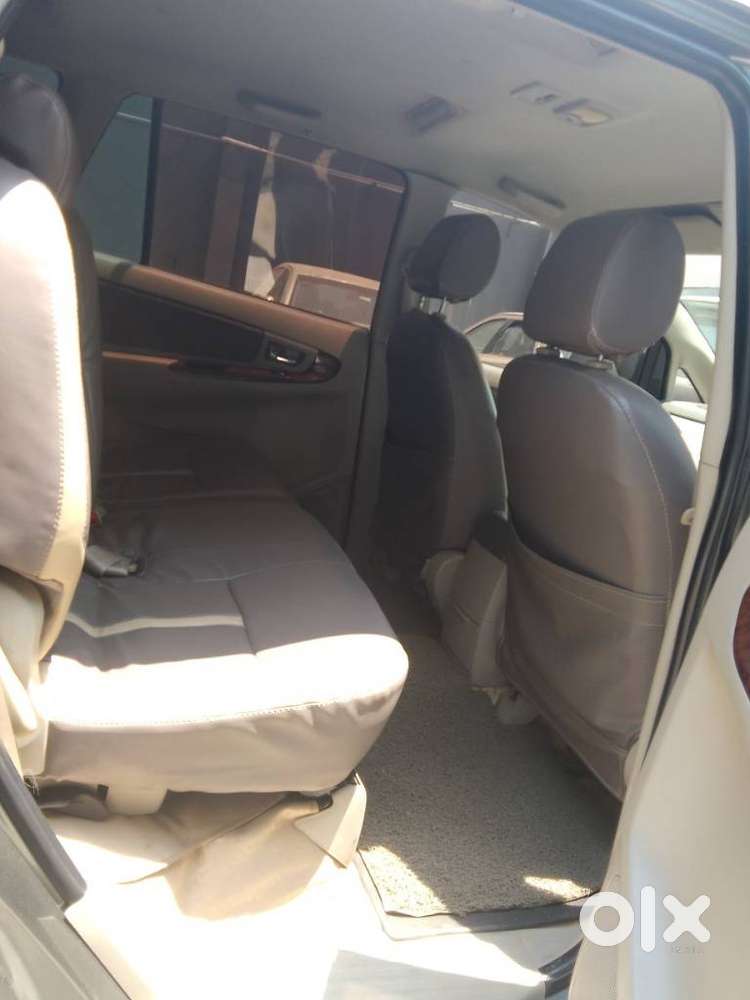 Toyota Innova 2.5 Z Diesel 7 Seater, 2012, Diesel