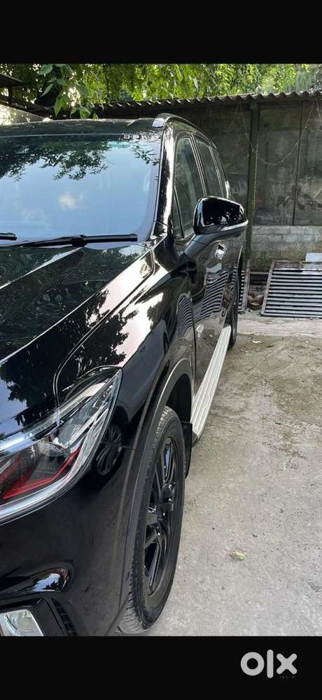 Mg Gloster 2025 Diesel 30000 Km Driven