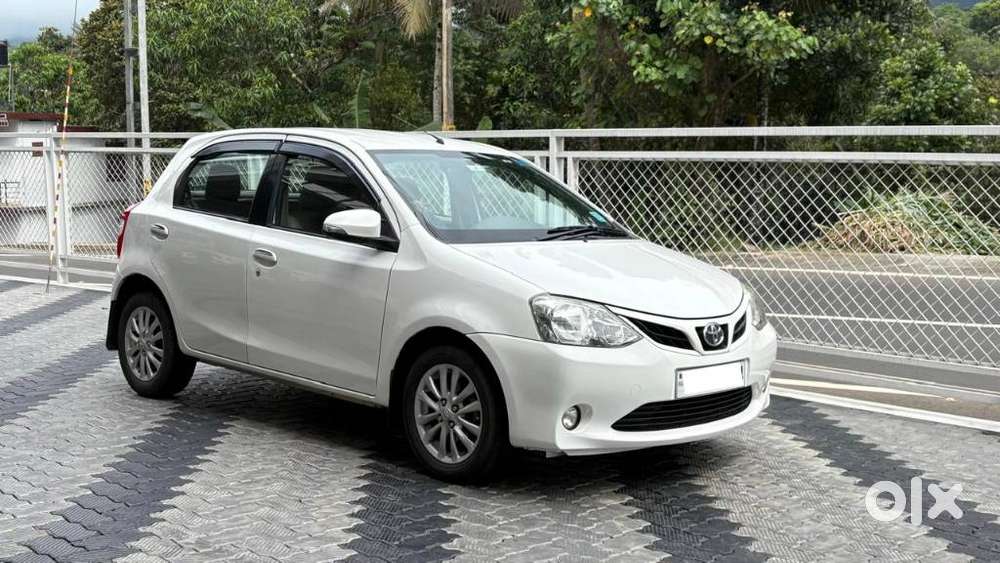 Toyota Etios Liva, 2015