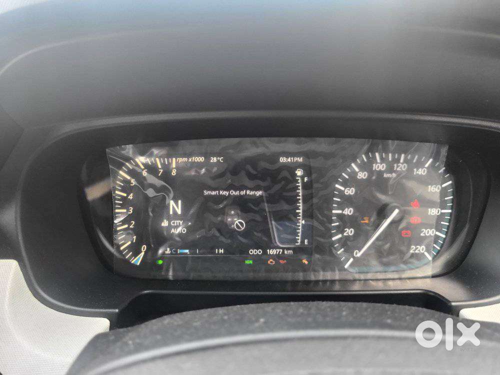 Tata Punch 1.2 Revotron Creative Dual Tone, 2024, Petrol