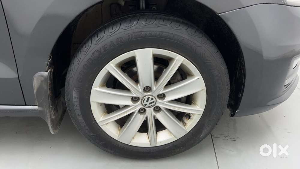 Volkswagen Vento 2010-2013 Petrol Highline, 2015, Petrol