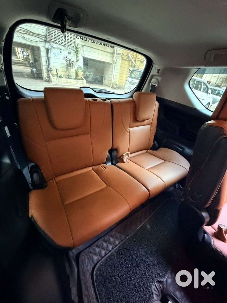 Toyota Innova Crysta