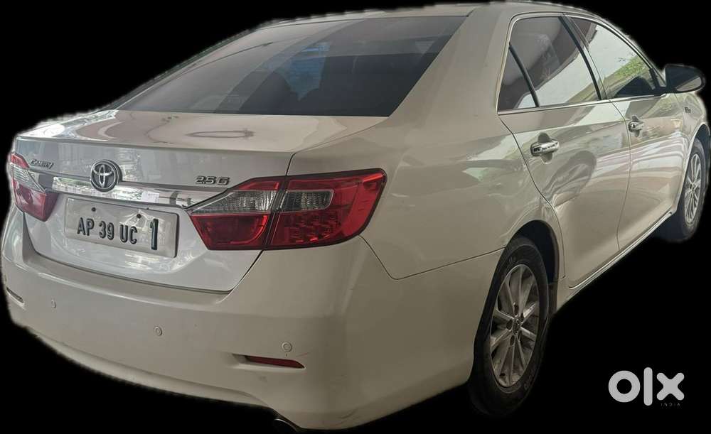 Toyota Camry Petrol 112000 Km Driven