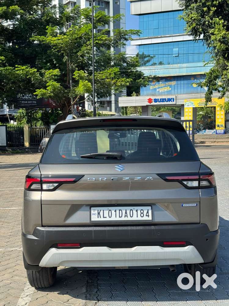 Maruti Suzuki Vitara Brezza 1.5 Zxi Plus At, 2023, Petrol