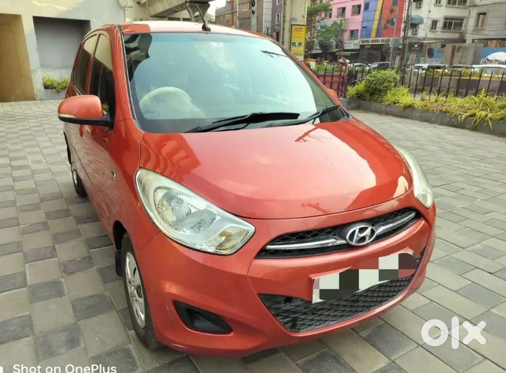 Hyundai I10 Sports Automatic 2011 Fresh Valid 2031 &  81000 Km Driven