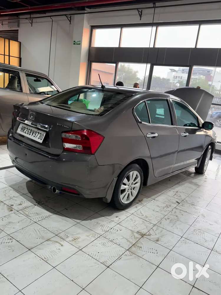 Honda City 2012 V Mt In U Titanium Colour
