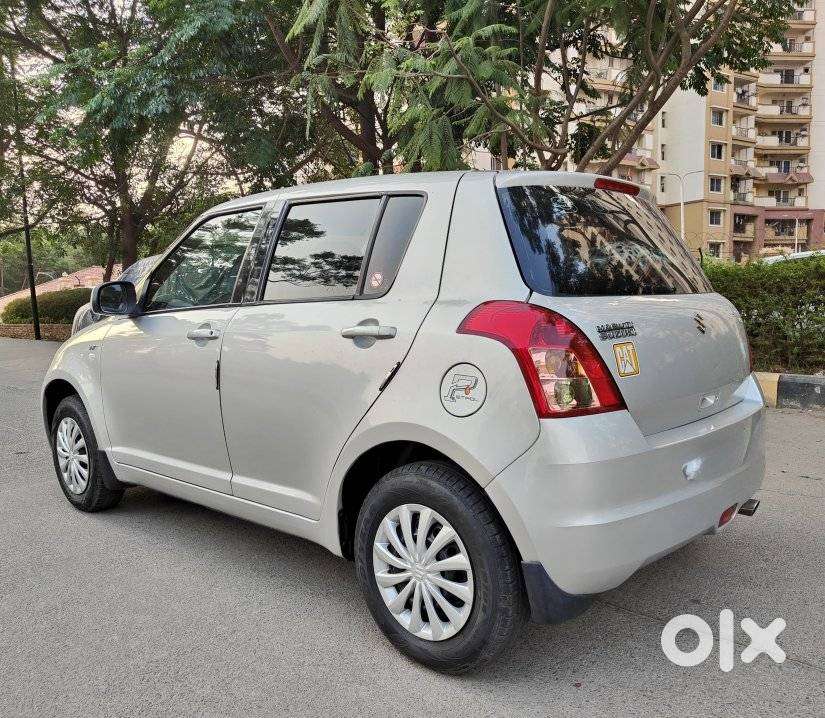 Maruti Suzuki Swift VXI, 2011, Petrol