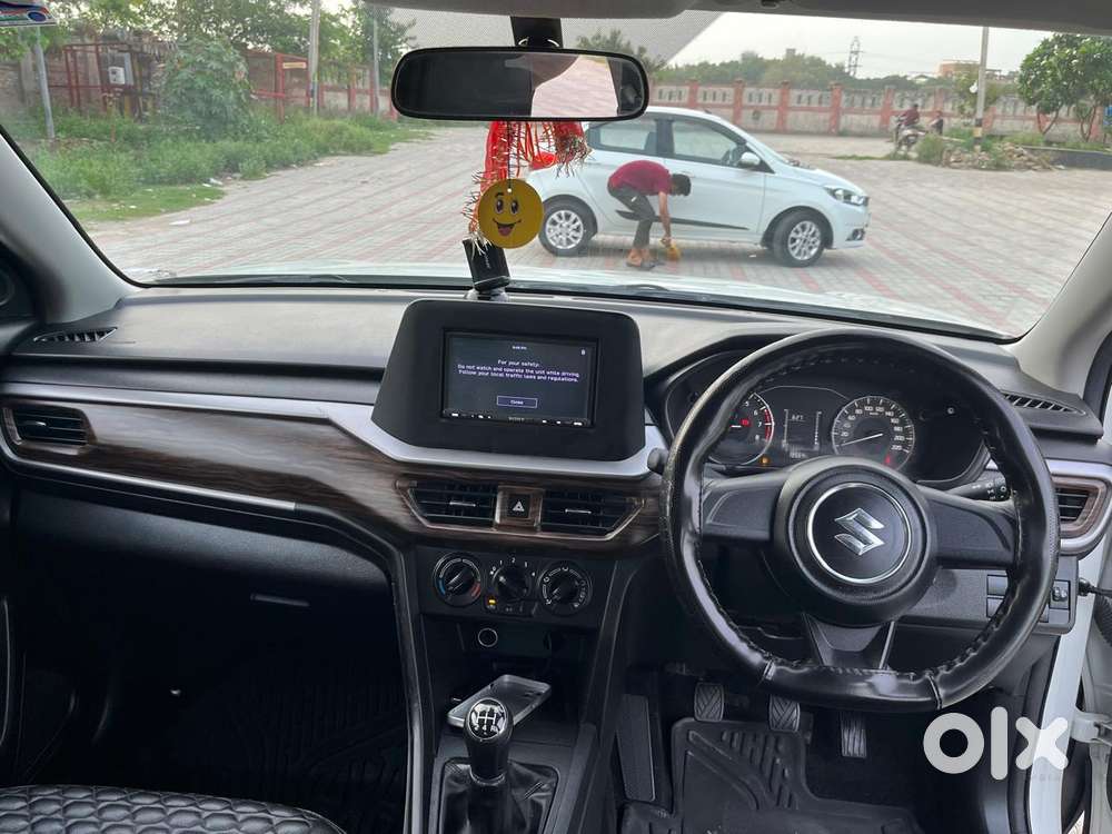 Maruti Suzuki Brezza 1.5 Lxi Smart Hybrid, 2023, Petrol