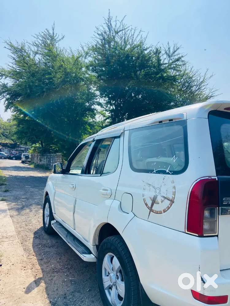 Tata Safari Storme 2013