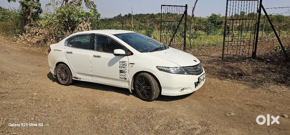 Well Maintained Honda City Ivtec With New Tyres