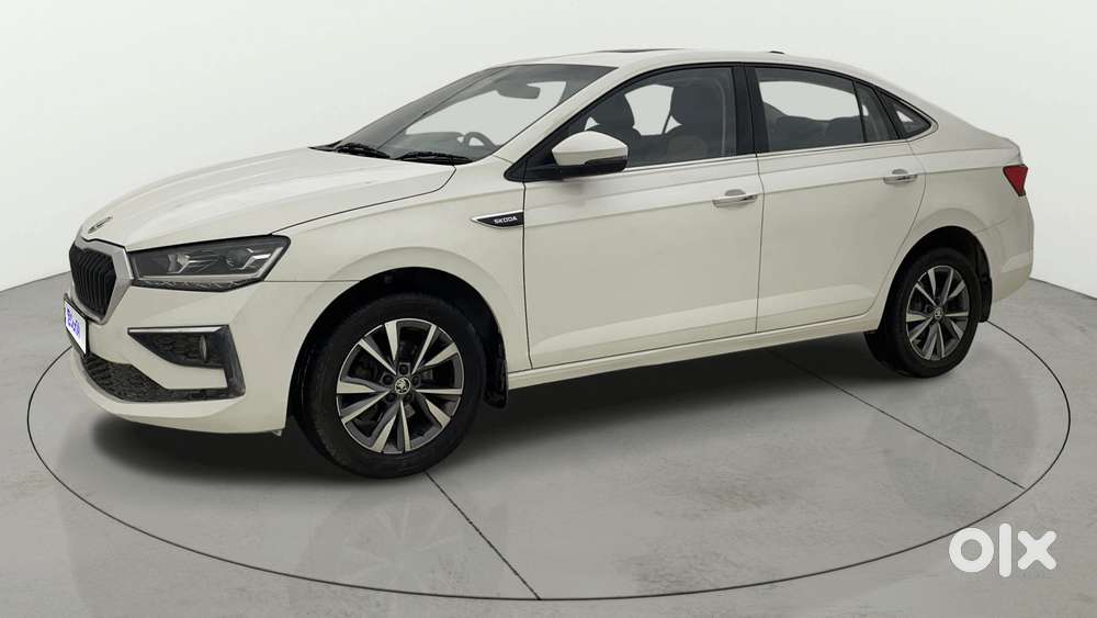 Skoda Slavia Style 1.0l Tsi Mt, 2022, Petrol