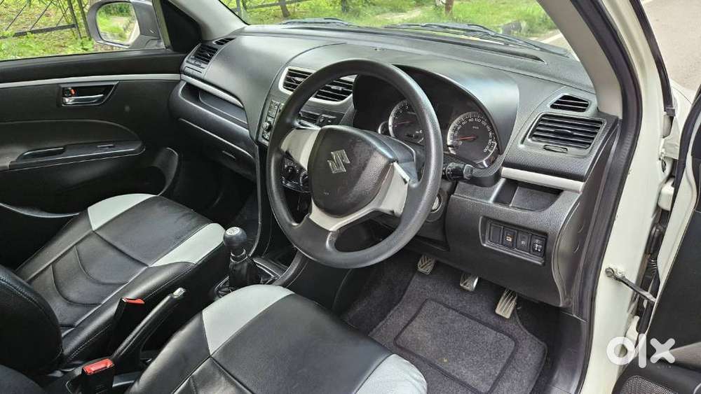 Maruti Suzuki Swift Vxi + Manual, 2015, Petrol