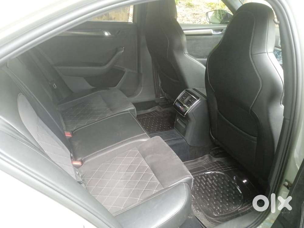Skoda Superb Petrol 2022