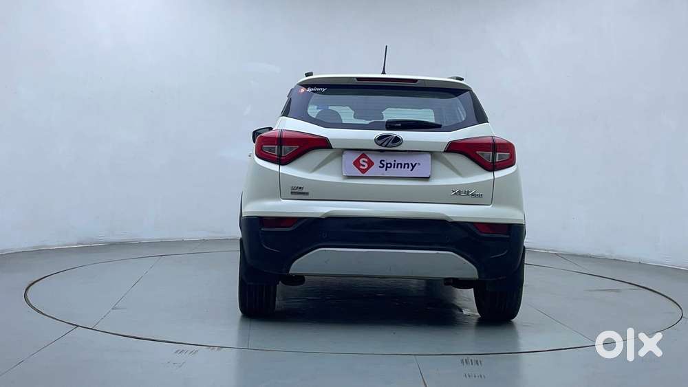 Mahindra Xuv300 1.2 W8 (o) Amt Petrol, 2021, Petrol