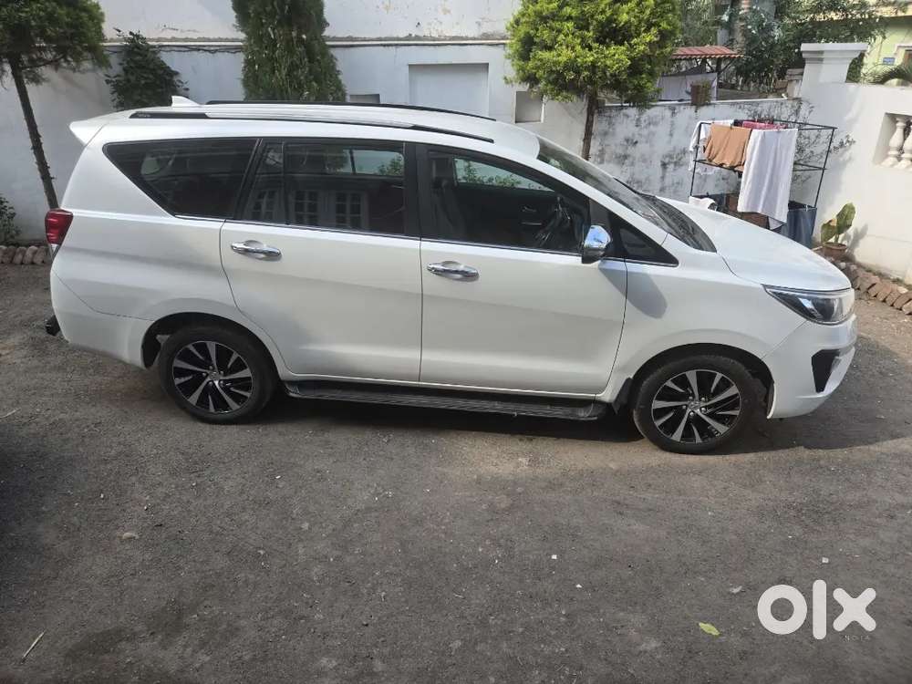 Innova Crysta Top End Model No.9000