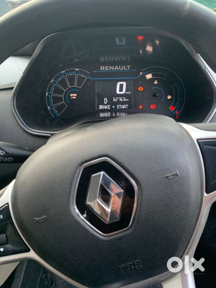 Renault Triber Rxz, 2022, Petrol