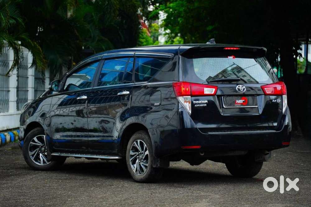 Toyota Innova Crysta 2.4 V, 2024, Diesel