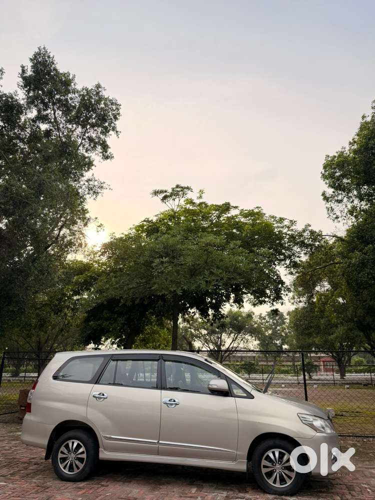 Toyota Innova Diesel 2015