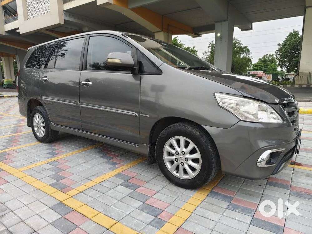 Toyota Innova 2.5 V 8 Str, 2012, Diesel