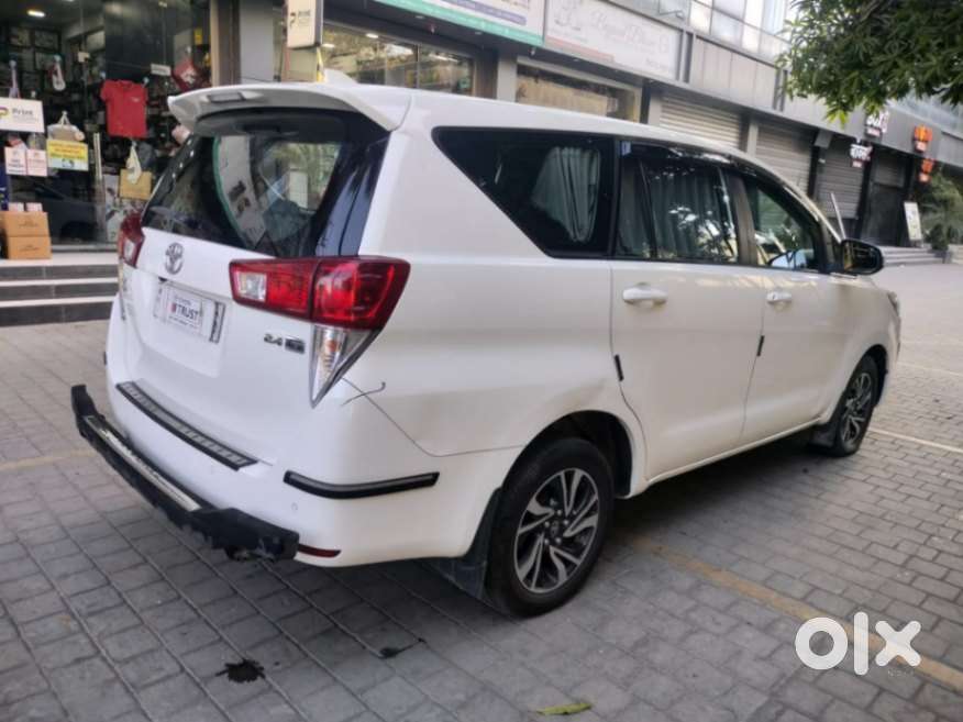 Toyota Innova Crysta 2.4 G Mt 8s, 2021, Diesel