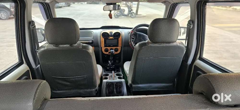 Make _ Mahindra 
Variant _  Scorpio M2di Cr 
Model _ 2016(6)