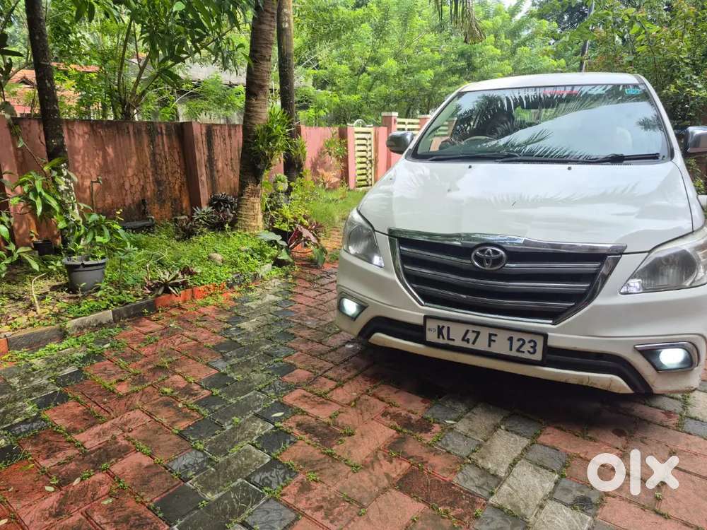 Toyota Innova 2015 October Manual 79800 Km
