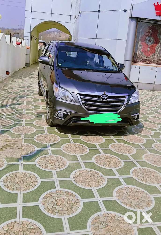Toyota Innova 2016 Diesel 250000 Km Driven