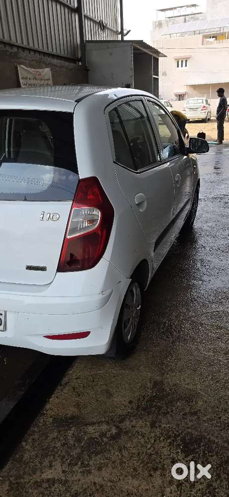 Hyundai I10 2012 कार