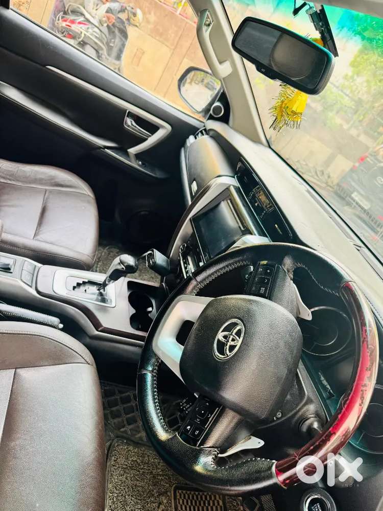 Fortuner 4x2 Automatic