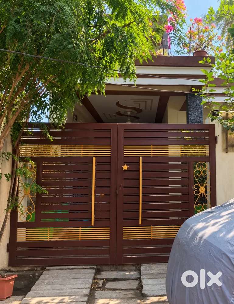 An  independent house for sale in madauka, naini, Allahabad
