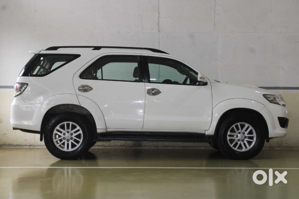 Toyota Fortuner 3.0 4x2 Automatic, 2012, Diesel