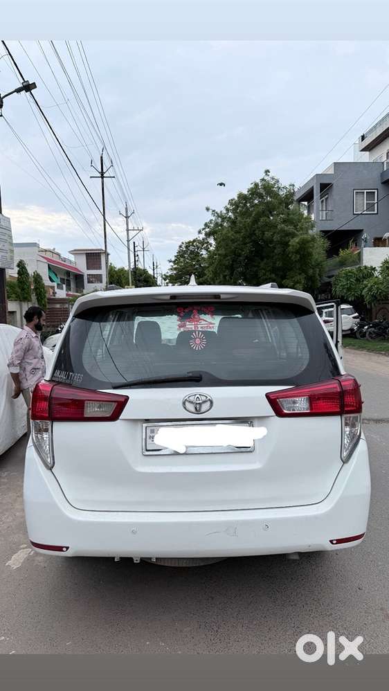 Toyota Innova Crysta 2016