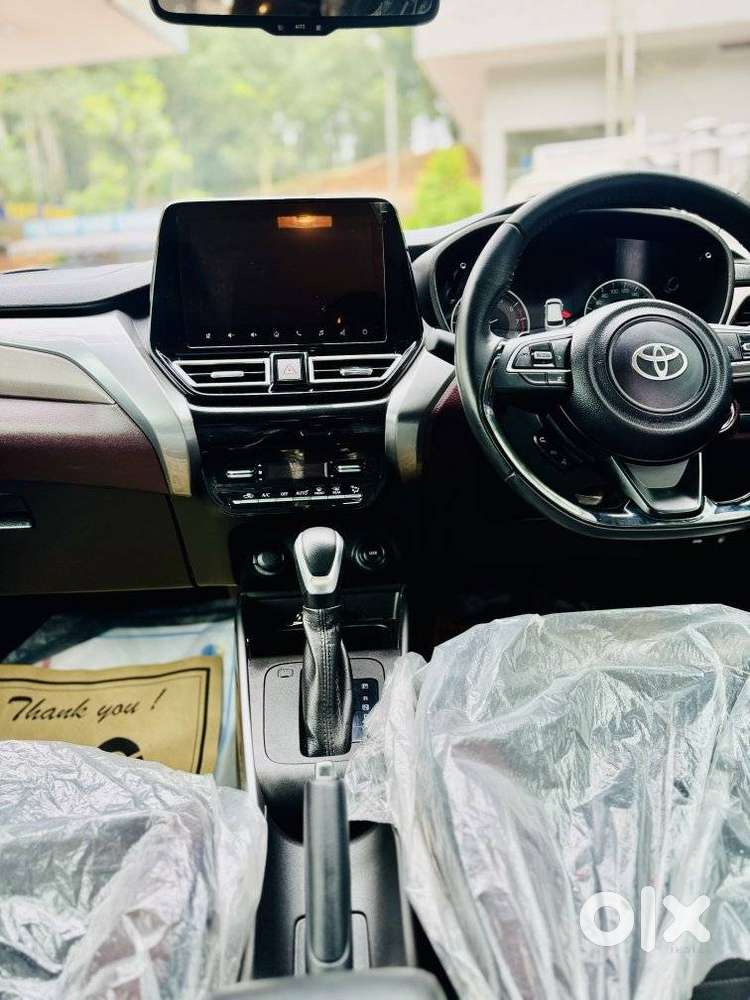 Toyota Urban Cruiser Taisor V 1.0 Petrol At Dual Tone, 2024, Petrol