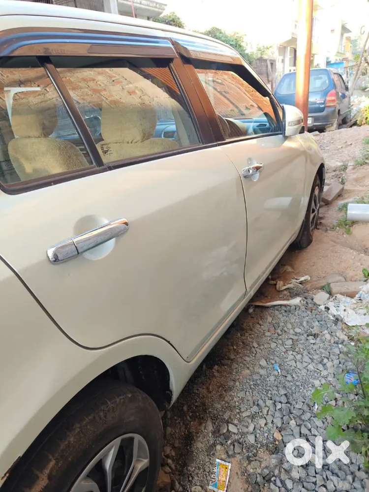 Maruti Suzuki Swift Dzire 2016 Diesel 88000 Km Driven