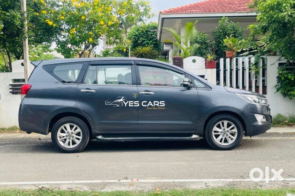 Toyota Innova Crysta 2.4 V, 2017, Diesel