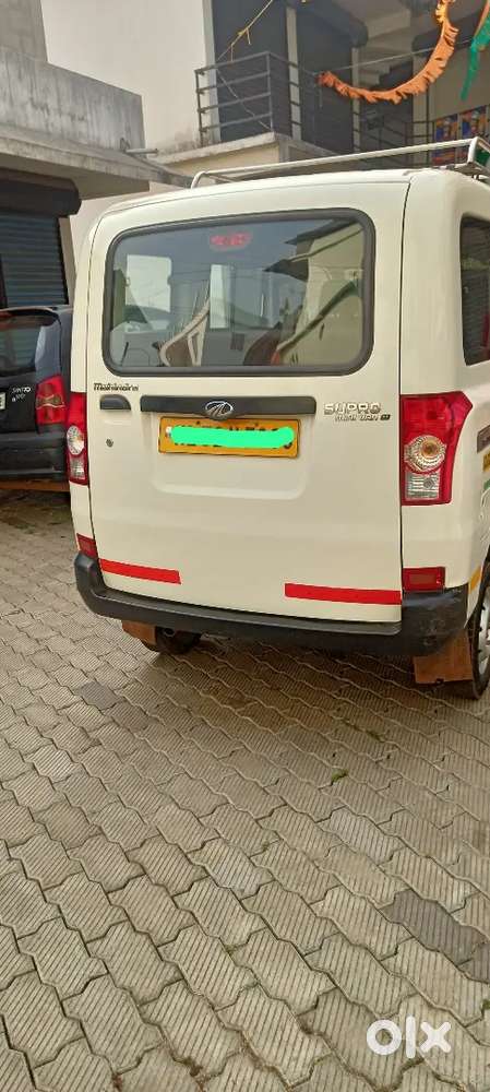 Mahindra Supro