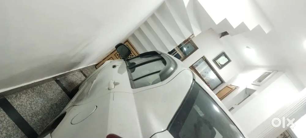 Maruti Suzuki Dzire 2012