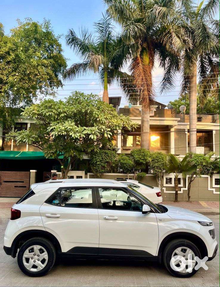 Hyundai Venue S Diesel, 2021, Diesel