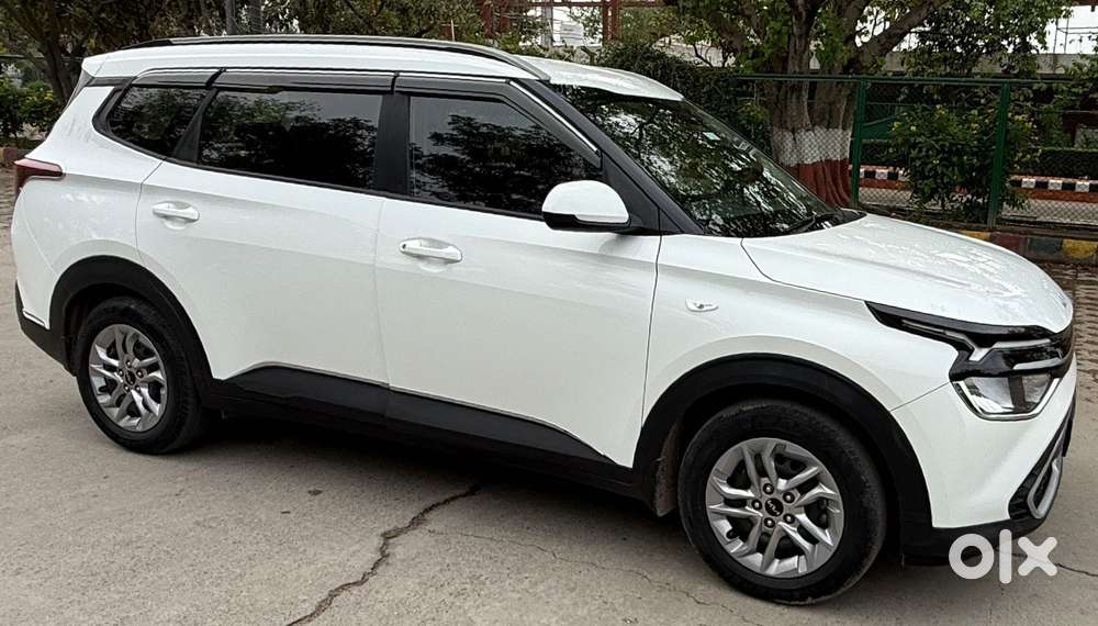 Kia Carens 1.5 Premium 7 Str, 2023, Diesel