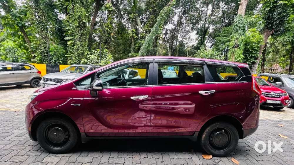 Mahindra Marazzo M2, 2018, Diesel
