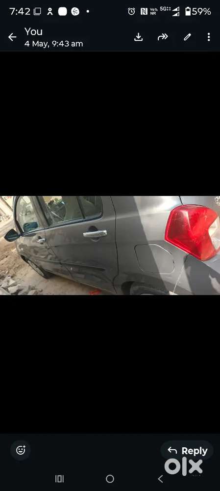 Single Hand Uses Aone Condition Car