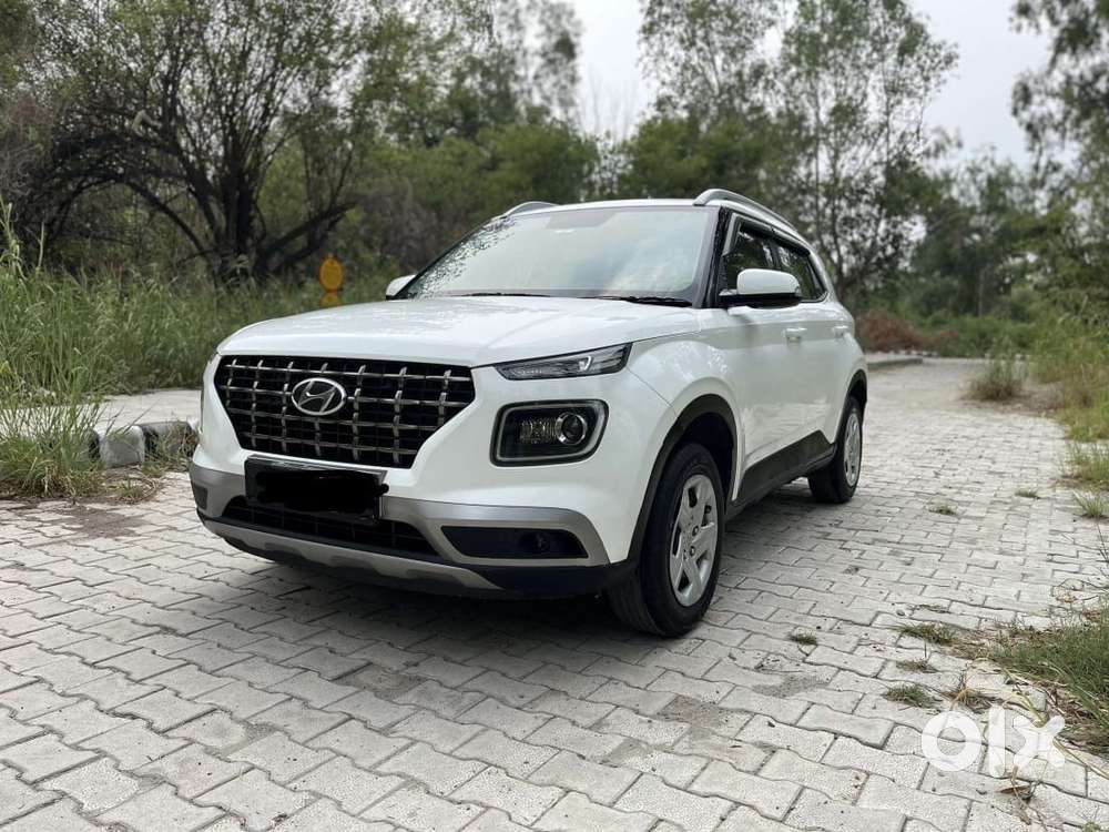 Hyundai Venue 1.2 S Plus, 2020, Petrol