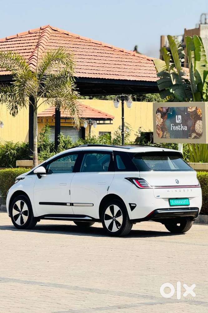 Mg Windsor Ev Essence, 2024, Electric