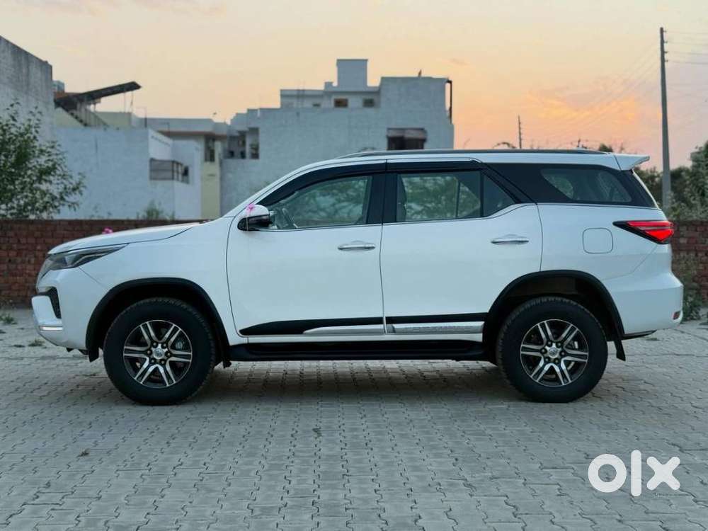 Toyota Fortuner 4x2 At 2.8 Diesel, 2021, Diesel