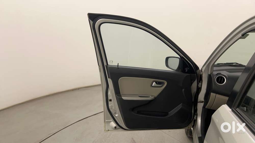Maruti Suzuki Alto K10 1.0 Vxi Amt, 2016, Petrol