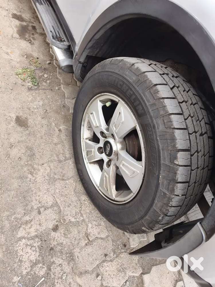 Mahindra Xuv500 Sportz 2012
