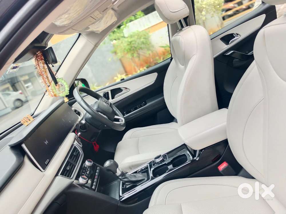 Mahindra Xuv700 2.0 Ax 7 Petrol At Luxury Pack Str, 2023, Diesel